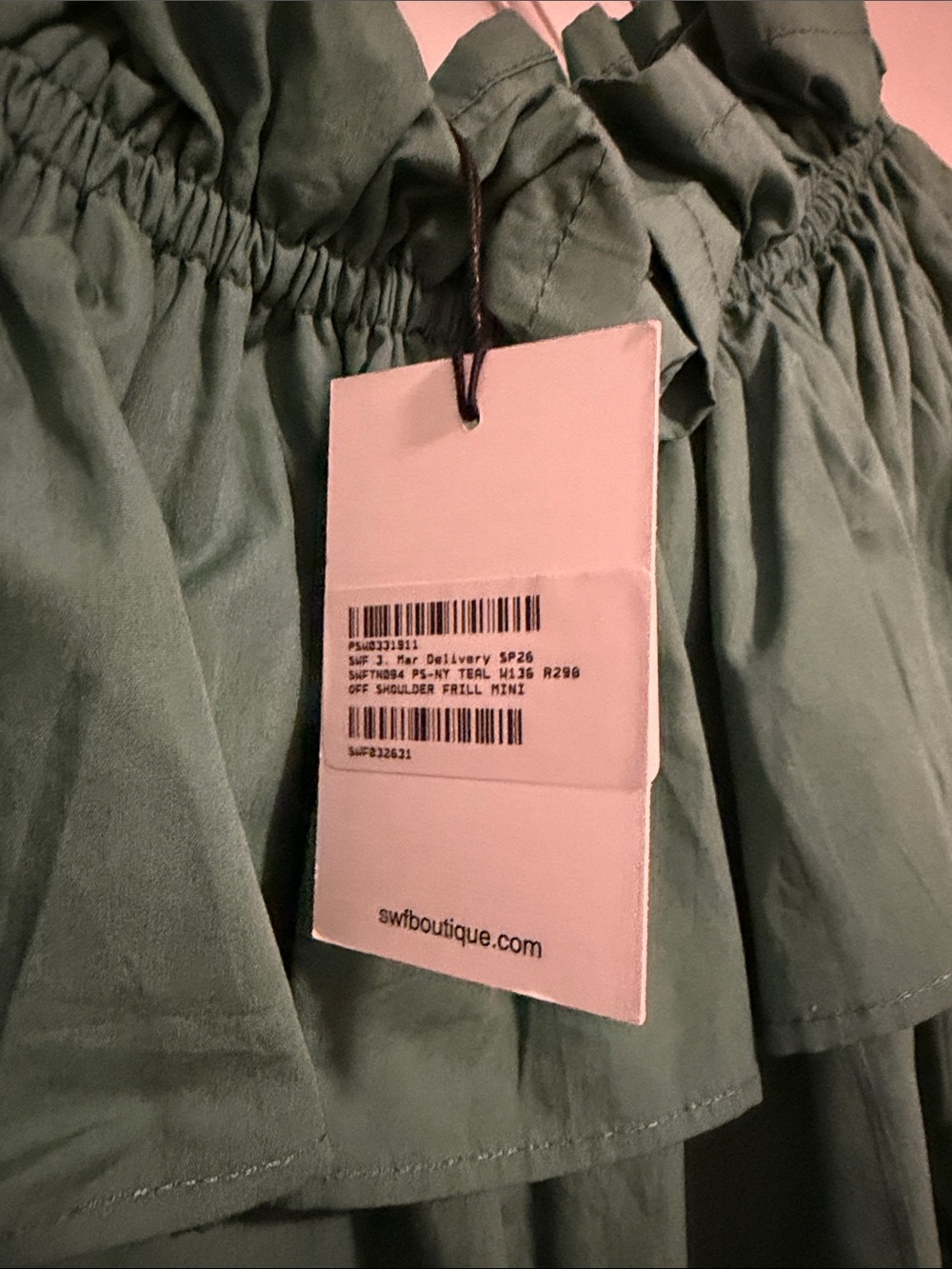 Voluminous Emerald Off-Shoulder Ruffle Mini Dress - Picture 2 of 4